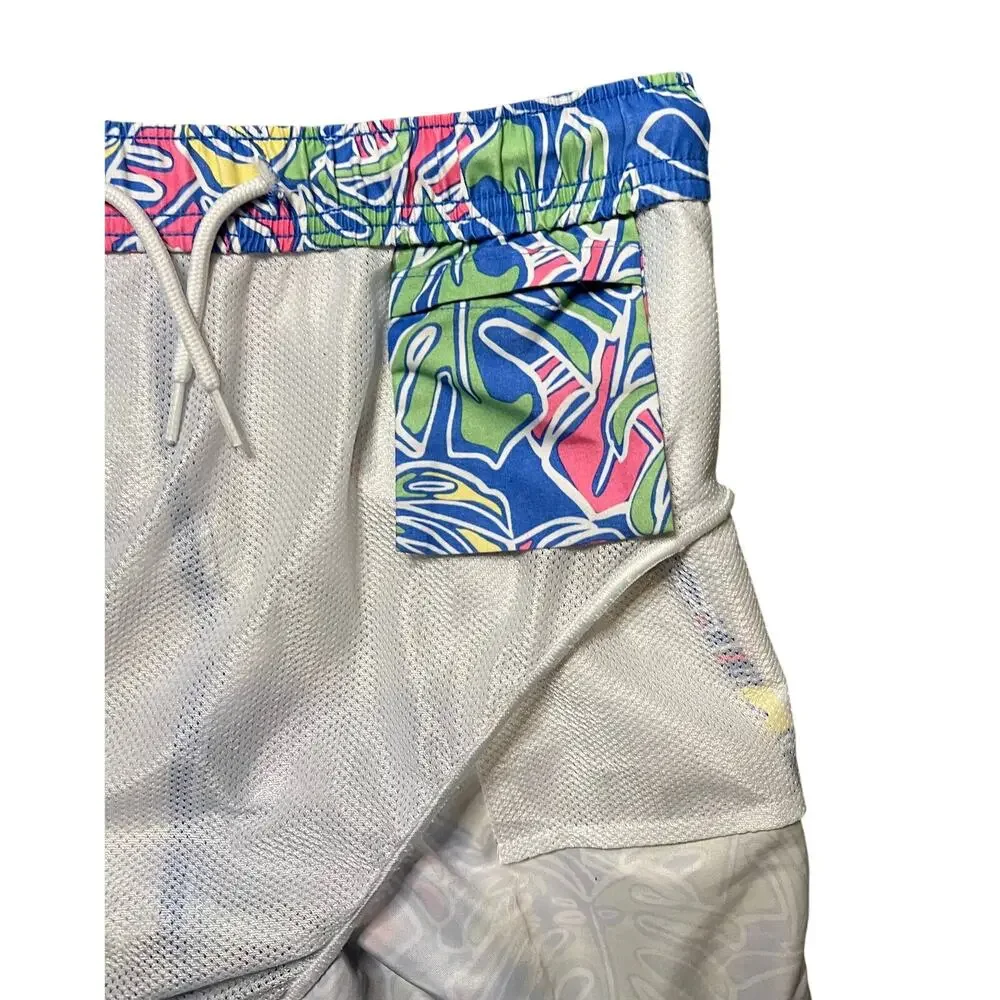 Vineyard Vines dive into